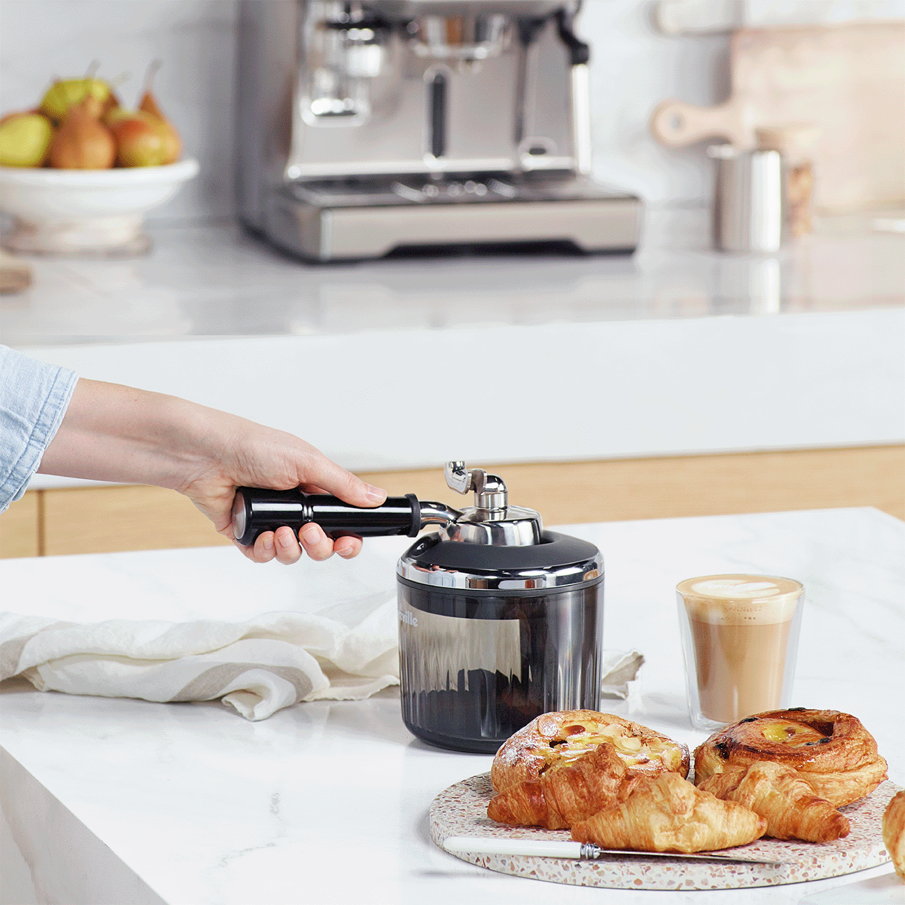 Breville the Puck Sucker