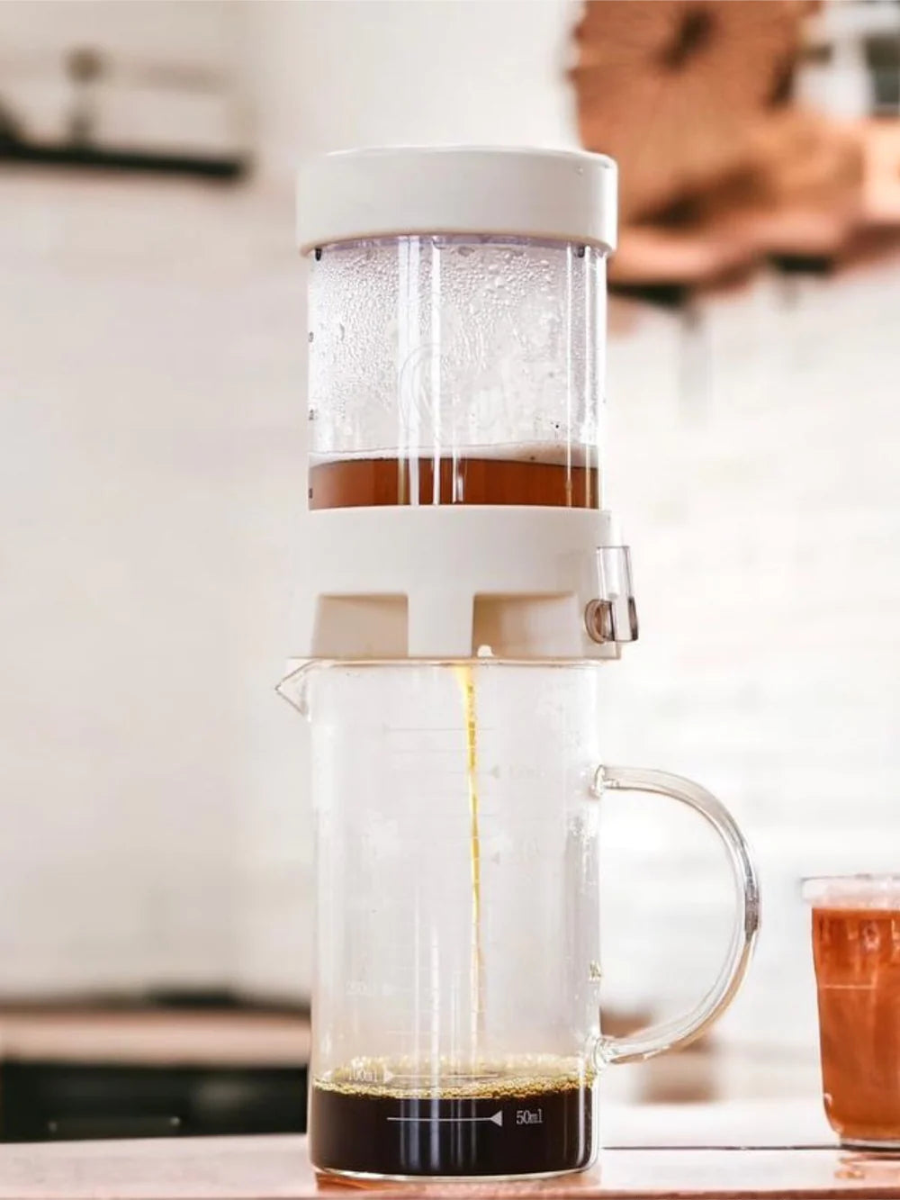 nextlevel_pulsar-brewer_white_in-use.webp