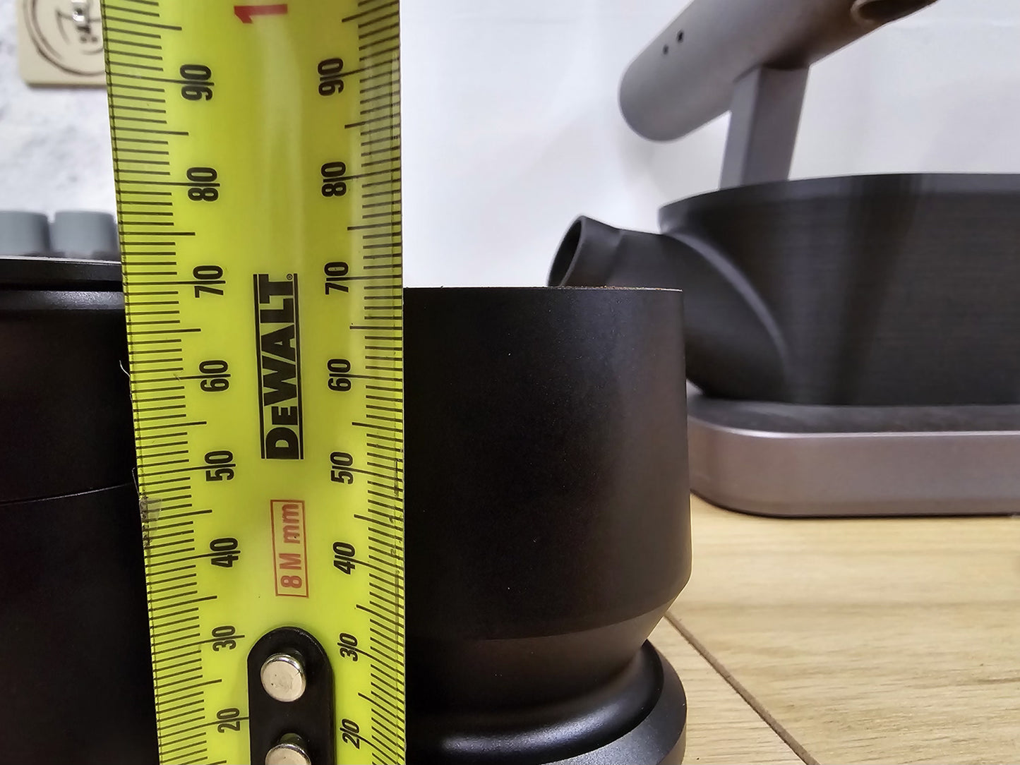 MHW-3BOMBER Dosing Funnel 2.0 Shaker