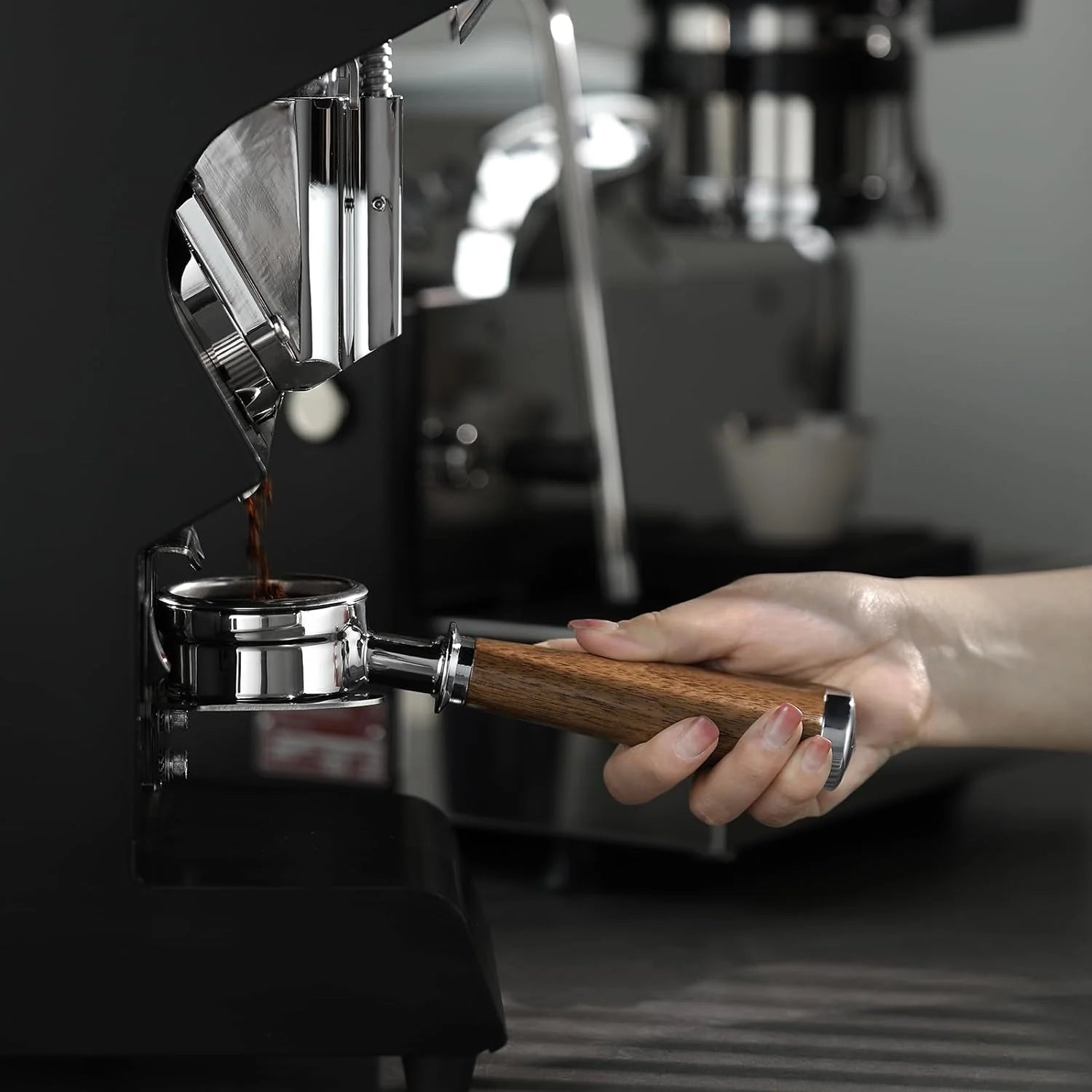 MHW-3BOMBER Bottomless Portafilter 58mm La Marzocco/ E61