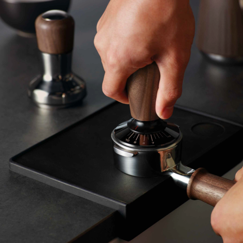 Breville the 2-in-1 Distribution Tool 58