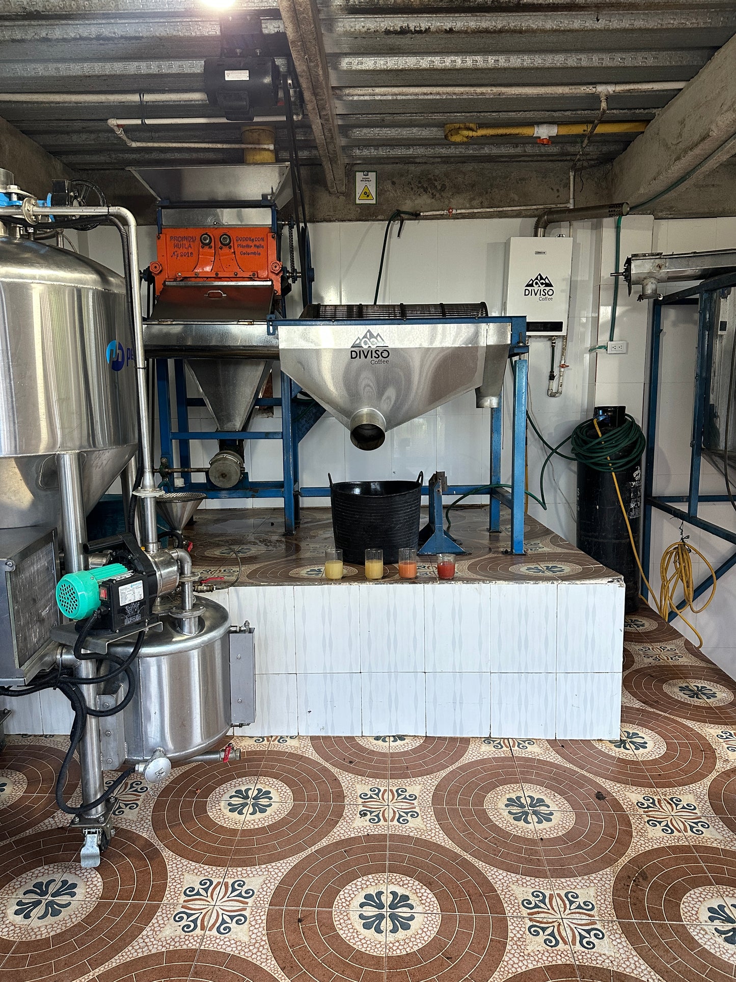 Colombia | El Diviso | Nestor Lasso | Aji Bourbon Tropical Fruit Forward Lush Natural | Signature Series