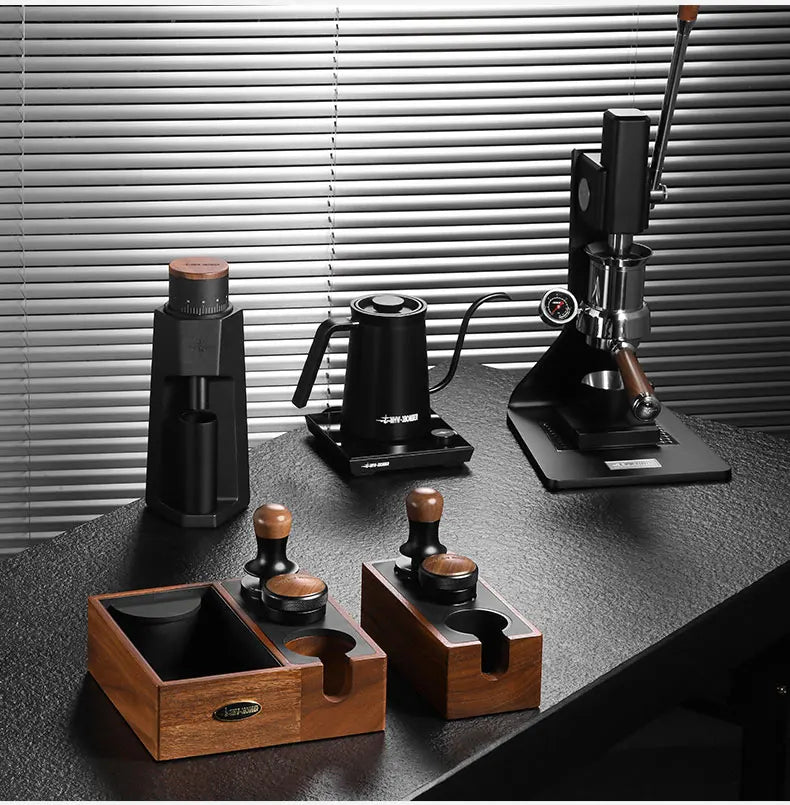 MHW-3BOMBER Coffee Knock Box GB5967B+B5335+CT5300G - Cestino per la pulizia del caffè, 15 tazze da 1,2 l, con spazzola per la pulizia del caffè, 2 pezzi, colore: nero MHW-3BOMBER Coffee Knock Box GB5967B+B5335+CT5300G - Cestino per la pulizia del caffè, 15 tazze da 1,2 l, con spazzola per la pulizia del caffè, 2 pezzi, colore: nero