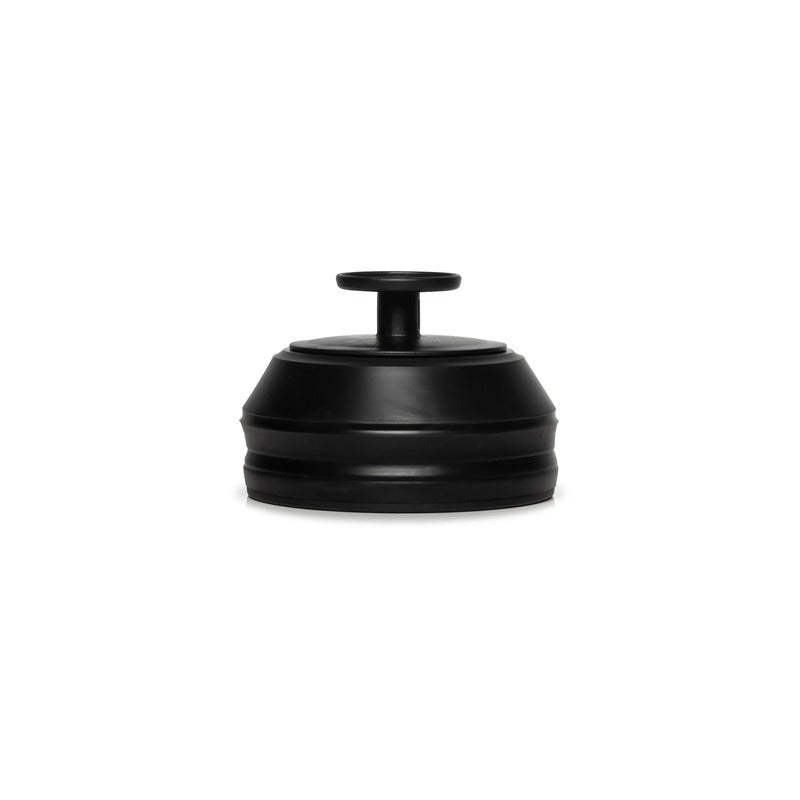 MiiR Airlock lid with the knob raised