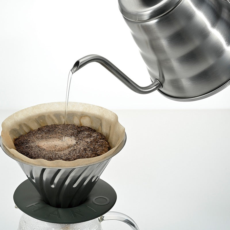 Hario V60 Metal Drip Kettle Buono 500ml - pouring over a V60